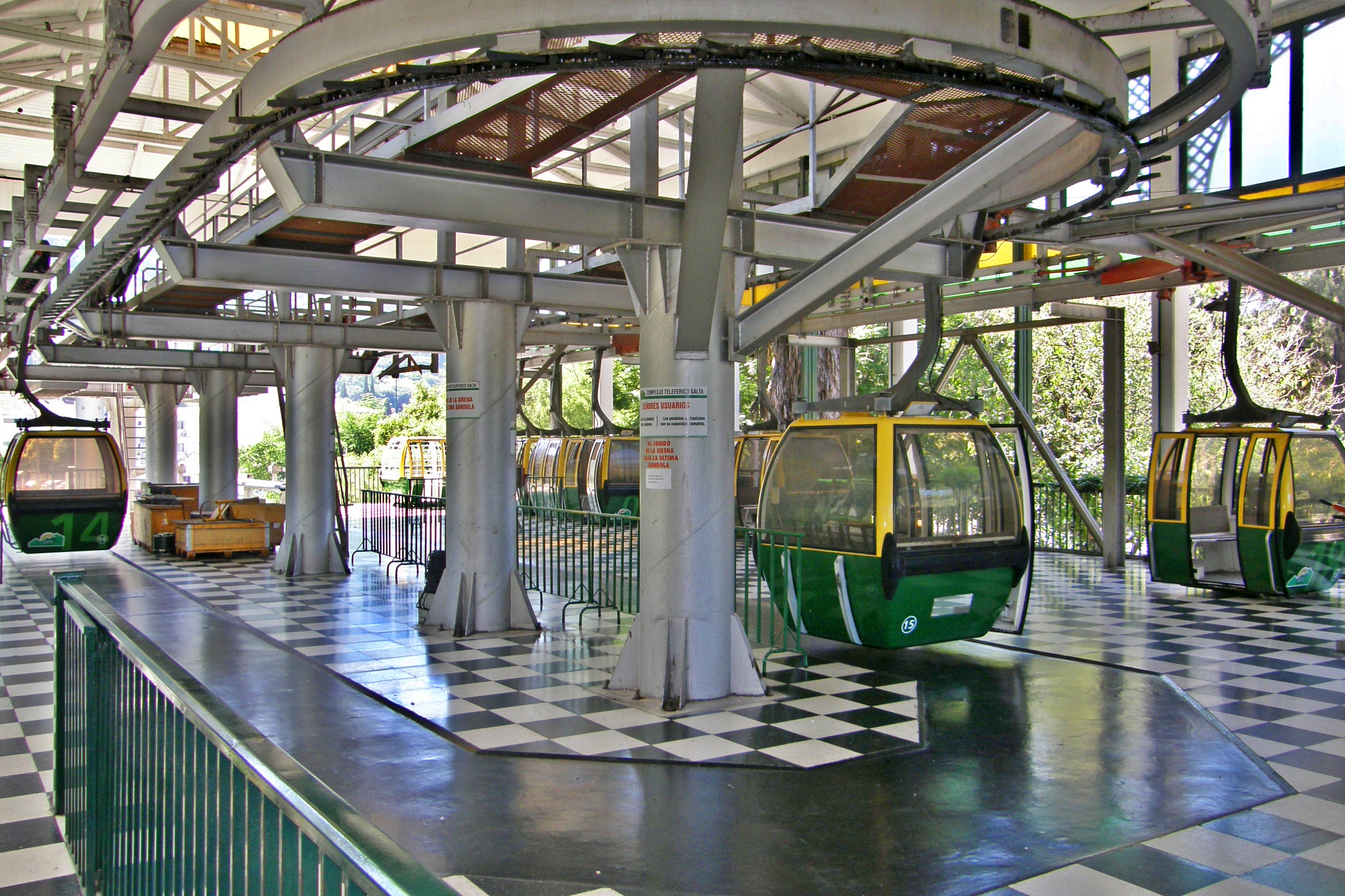 Telecabines.jpg